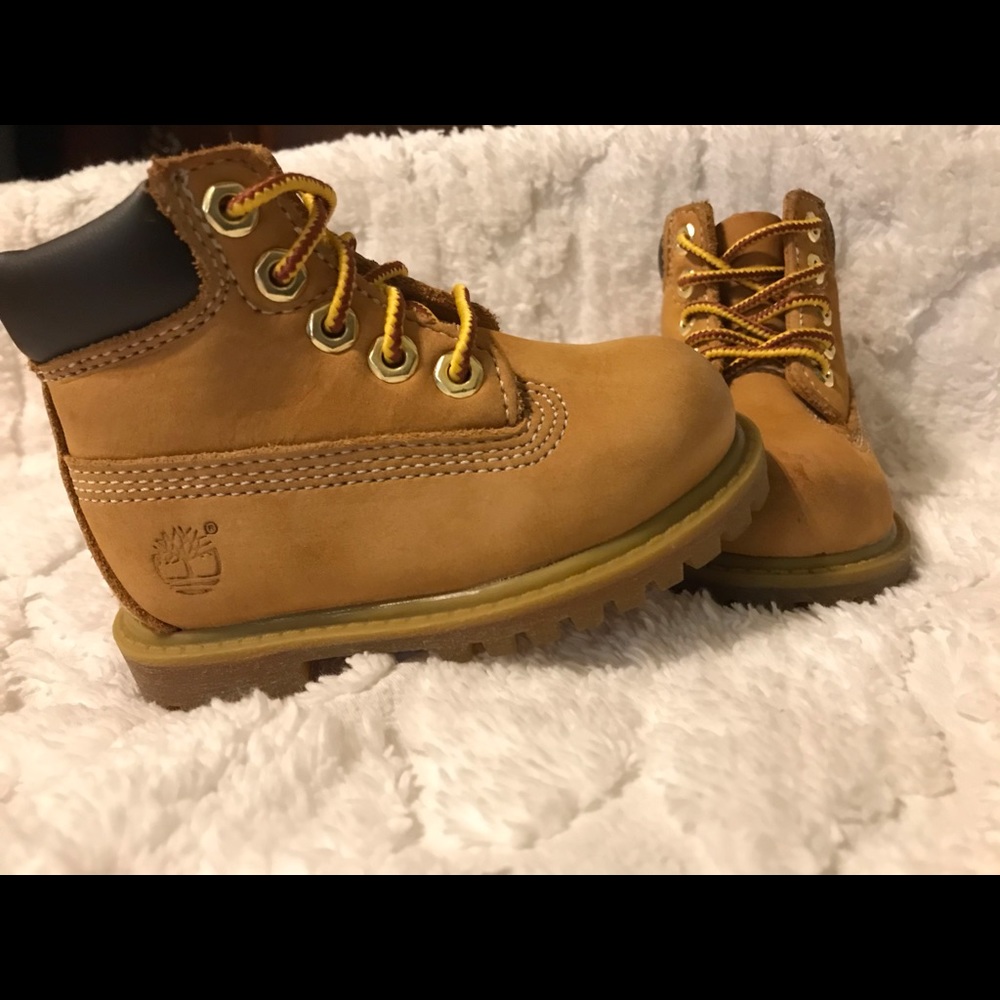 UNISEX 4c timberlands